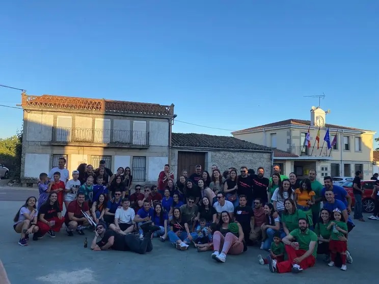 Foto de familia (fiestas San Ildefonso 2025)